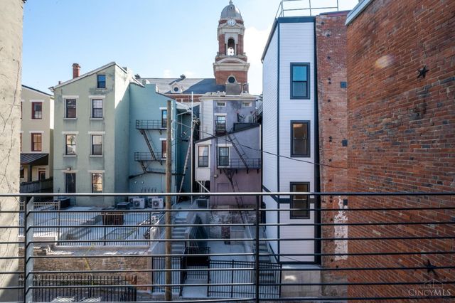 419 E Thirteenth Street, Cincinnati, OH 45202