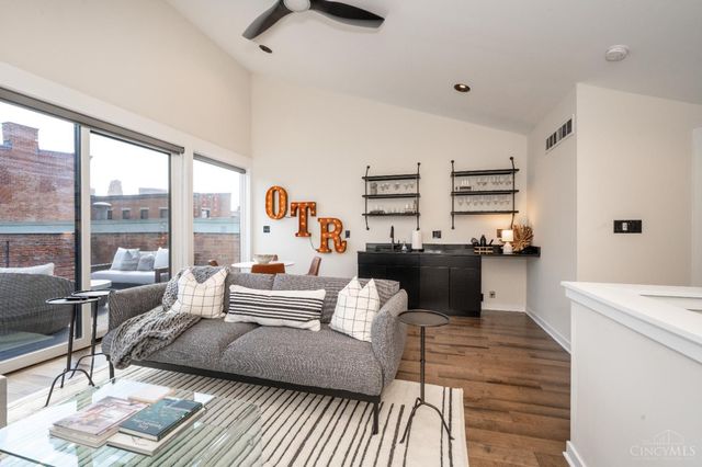 419 E Thirteenth Street, Cincinnati, OH 45202