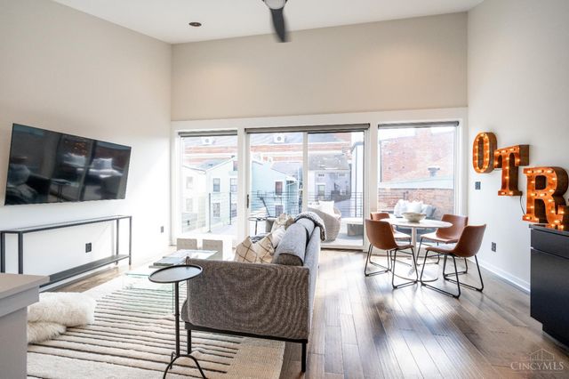 419 E Thirteenth Street, Cincinnati, OH 45202