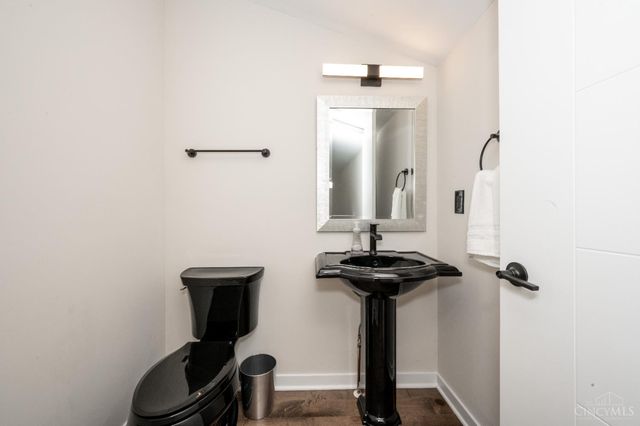 419 E Thirteenth Street, Cincinnati, OH 45202