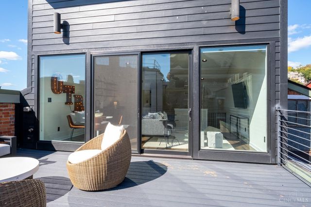 419 E Thirteenth Street, Cincinnati, OH 45202