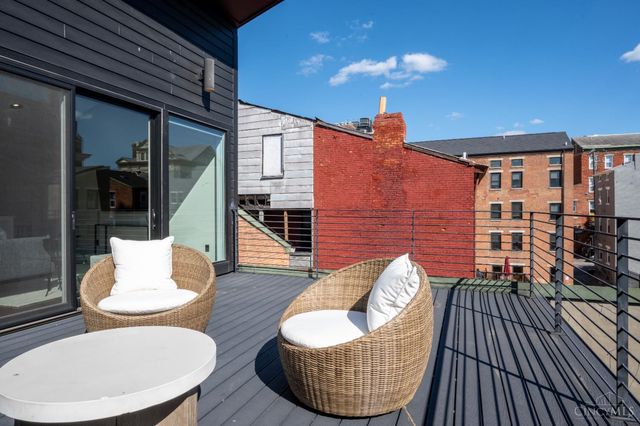 419 E Thirteenth Street, Cincinnati, OH 45202