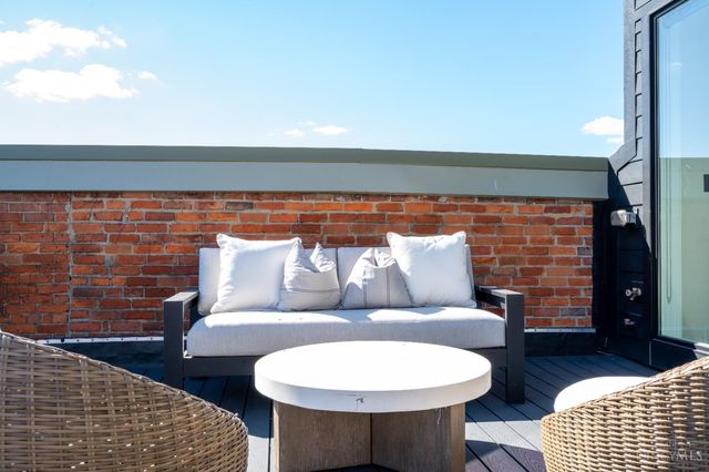 419 E Thirteenth Street, Cincinnati, OH 45202