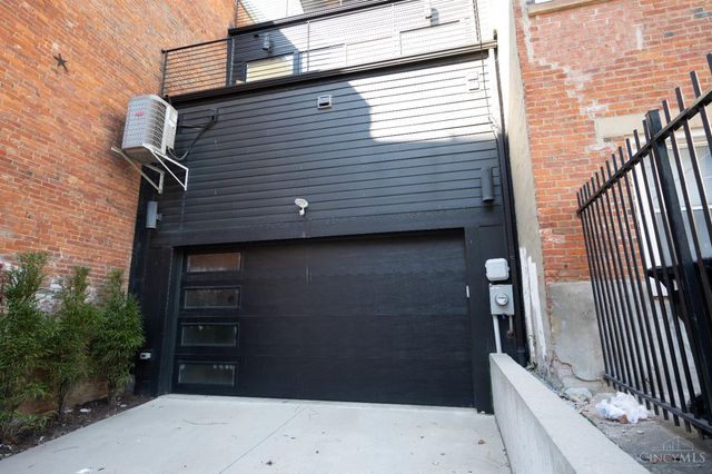 419 E Thirteenth Street, Cincinnati, OH 45202