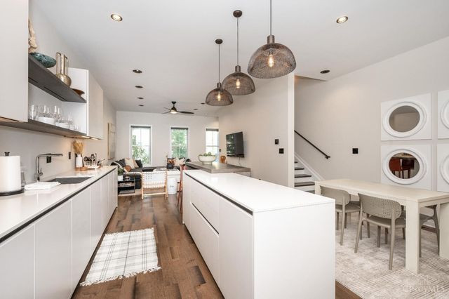 419 E Thirteenth Street, Cincinnati, OH 45202