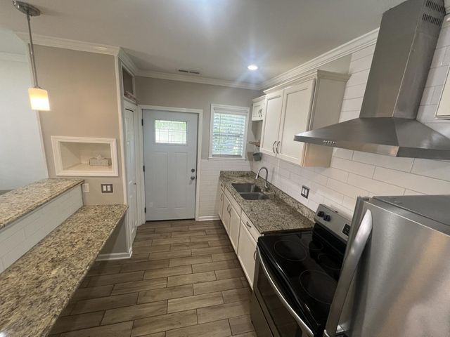 1464 Sawyer Road, Raleigh, NC 27610