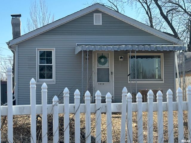 1110 N 16TH Street, Pekin, IL 61554