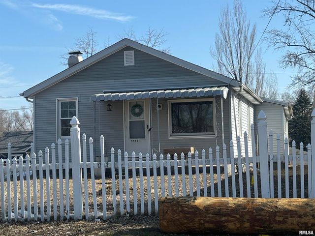 1110 N 16TH Street, Pekin, IL 61554