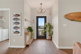 135 Lakeshore Dr, Rockport, TX 78382