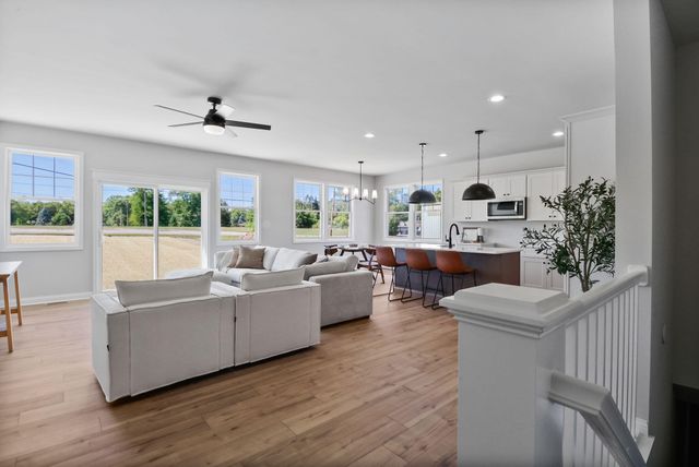 283 Apple Grove Lane, Valparaiso, IN 46385