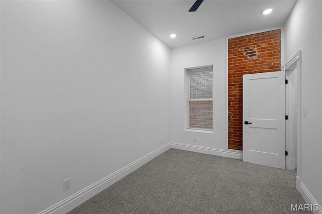 6823 Minnesota Avenue, St Louis, MO 63111