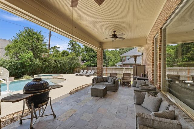 2506 Fall Orchard Court, Kingwood, TX 77345