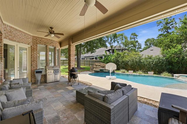 2506 Fall Orchard Court, Kingwood, TX 77345