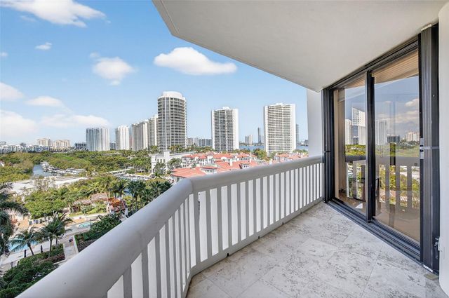 2000 Island Boulevard 1109, Aventura, FL 33160