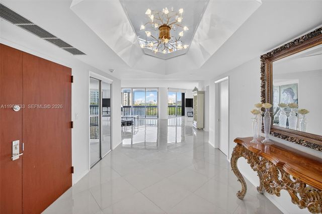 2000 Island Boulevard 1109, Aventura, FL 33160
