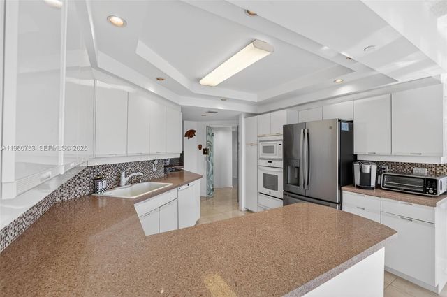 2000 Island Boulevard 1109, Aventura, FL 33160