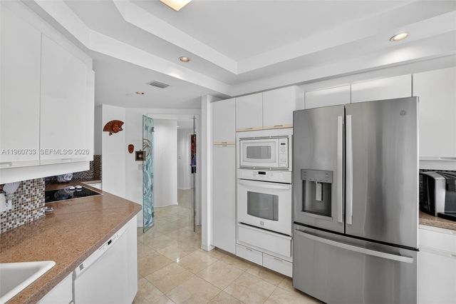 2000 Island Boulevard 1109, Aventura, FL 33160