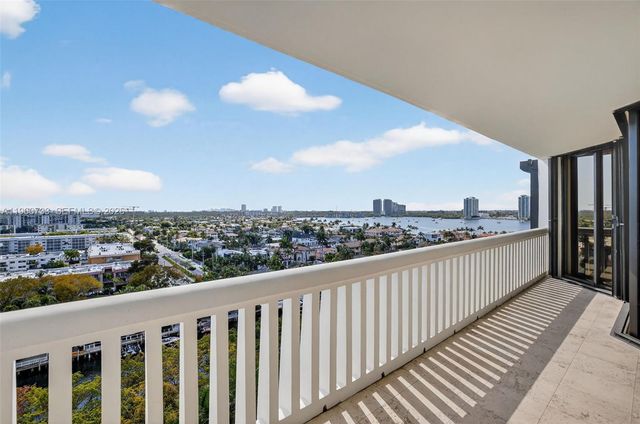 2000 Island Boulevard 1109, Aventura, FL 33160