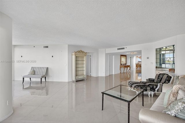 2000 Island Boulevard 1109, Aventura, FL 33160