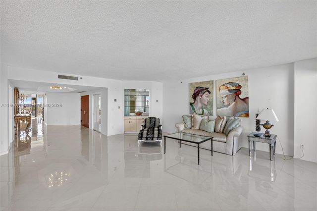 2000 Island Boulevard 1109, Aventura, FL 33160