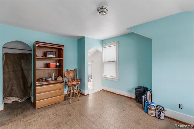 1015 W Marshall Street, Ferndale, MI 48220