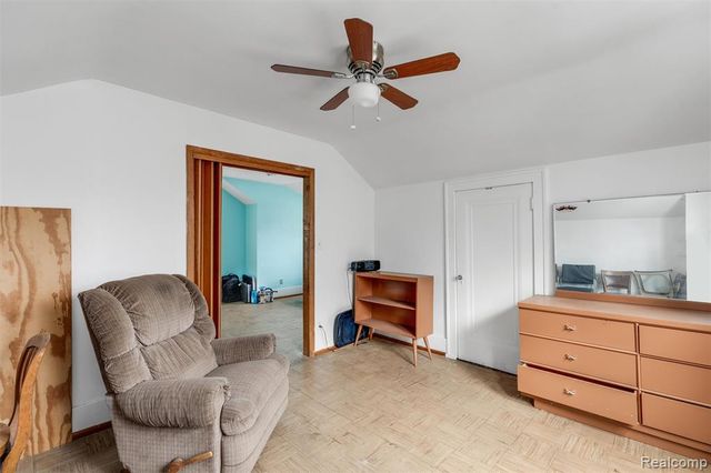 1015 W Marshall Street, Ferndale, MI 48220
