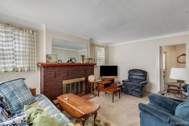 1015 W Marshall Street, Ferndale, MI 48220