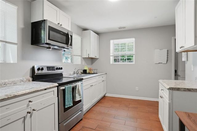 1070 Mayson Turner Road NW, Atlanta, GA 30314