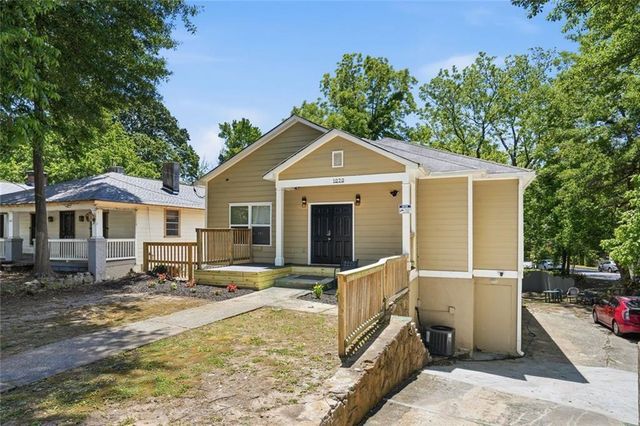 1070 Mayson Turner Road NW, Atlanta, GA 30314