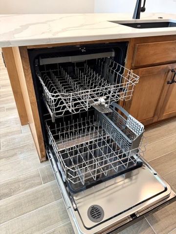 10516 NW 32nd Street, Yukon, OK 73099