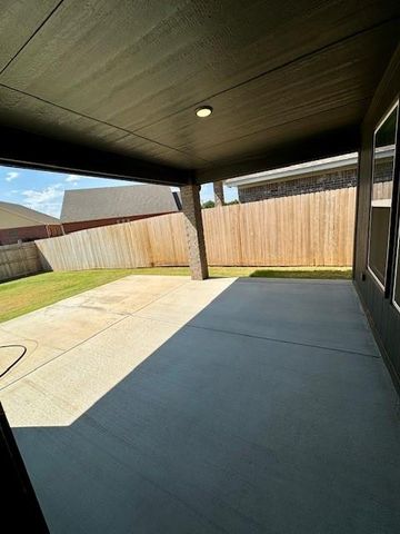 10516 NW 32nd Street, Yukon, OK 73099