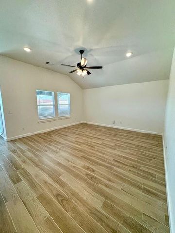 10516 NW 32nd Street, Yukon, OK 73099