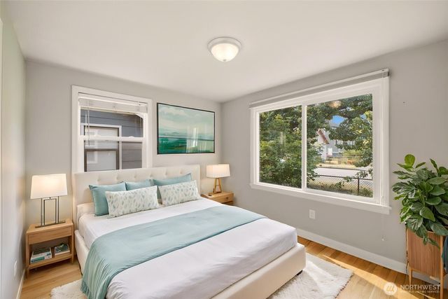 748 S Kenyon Street, Seattle, WA 98108