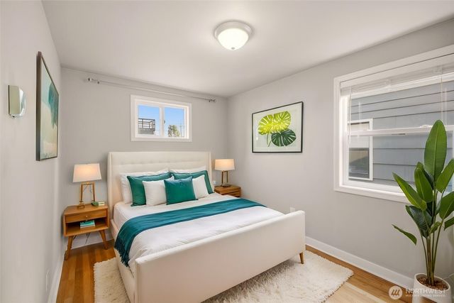 748 S Kenyon Street, Seattle, WA 98108