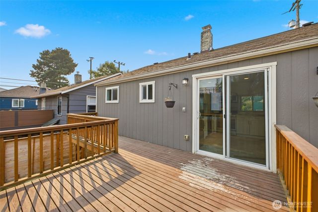 748 S Kenyon Street, Seattle, WA 98108