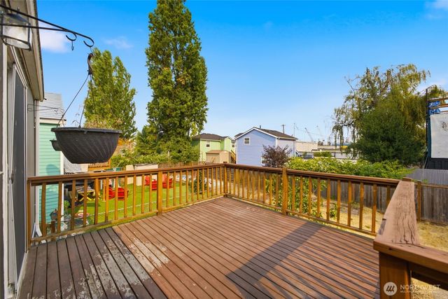 748 S Kenyon Street, Seattle, WA 98108