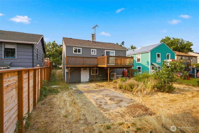 748 S Kenyon Street, Seattle, WA 98108