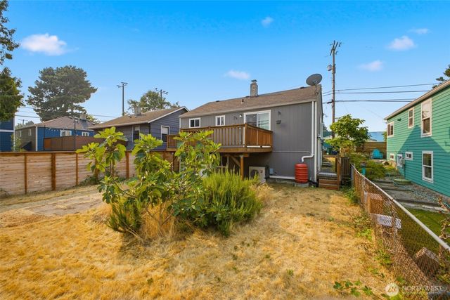 748 S Kenyon Street, Seattle, WA 98108