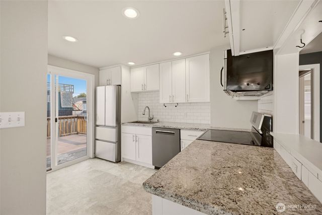 748 S Kenyon Street, Seattle, WA 98108