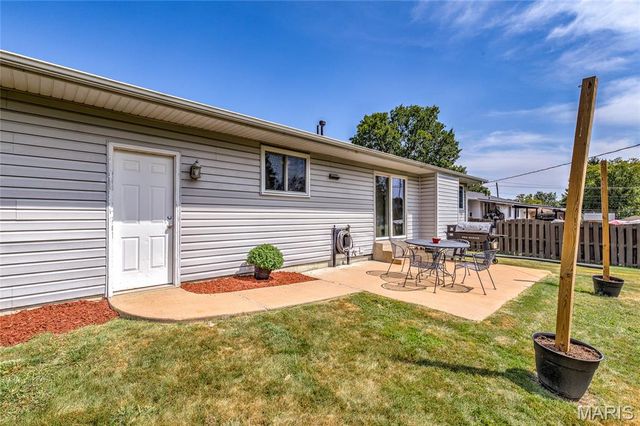 1640 Flordawn Drive, Florissant, MO 63031