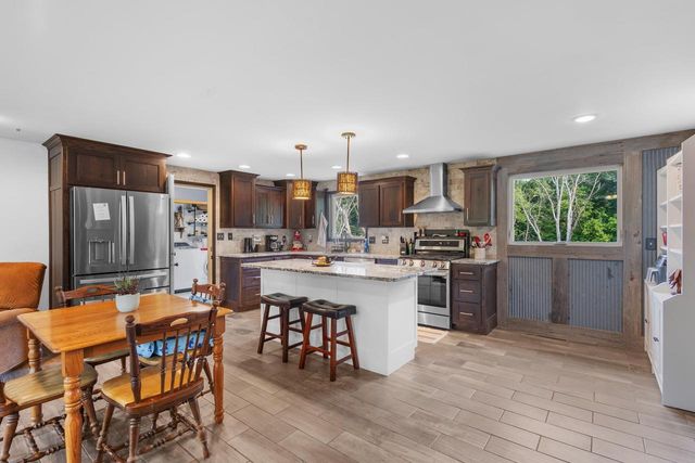 1218 PLATEAU HEIGHTS ROAD, Green Bay, WI 54313
