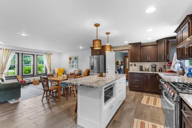 1218 PLATEAU HEIGHTS ROAD, Green Bay, WI 54313