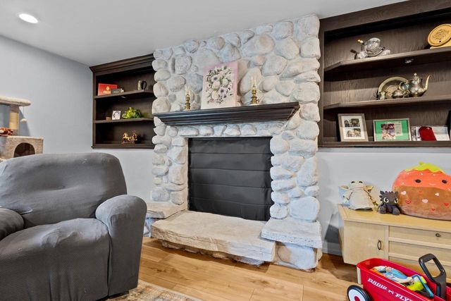 1218 PLATEAU HEIGHTS ROAD, Green Bay, WI 54313