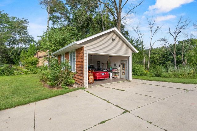 1218 PLATEAU HEIGHTS ROAD, Green Bay, WI 54313