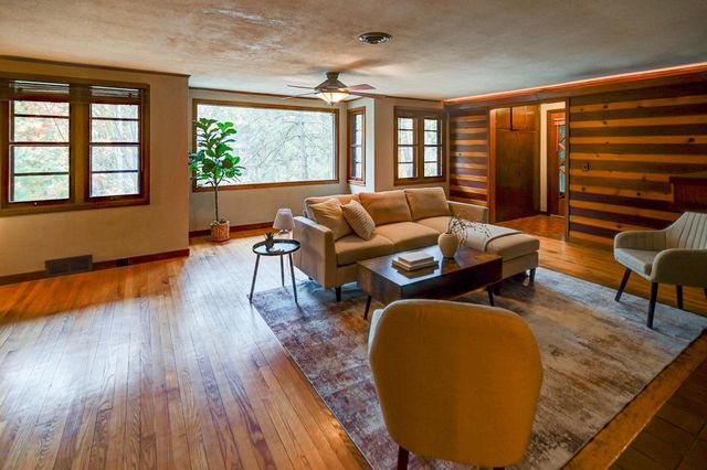 4229 Mandrake Road, Madison, WI 53704