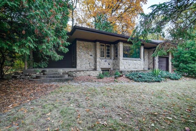 4229 Mandrake Road, Madison, WI 53704