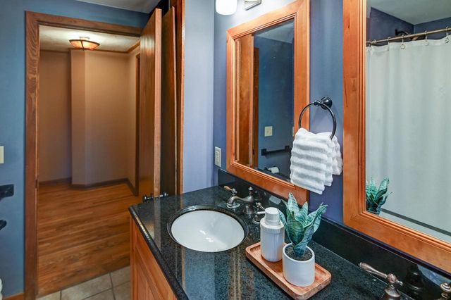 4229 Mandrake Road, Madison, WI 53704