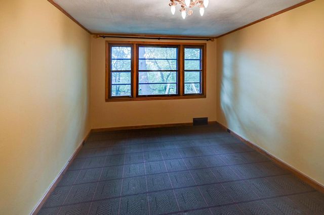 4229 Mandrake Road, Madison, WI 53704