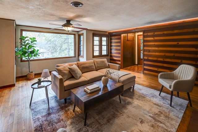 4229 Mandrake Road, Madison, WI 53704