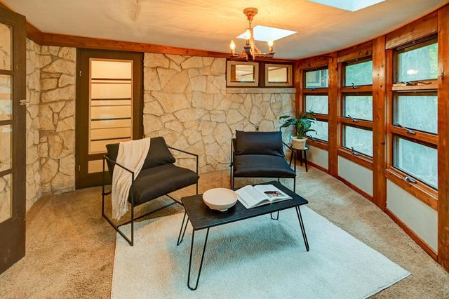 4229 Mandrake Road, Madison, WI 53704